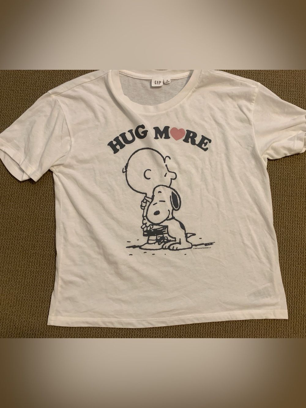 Cute peanuts t shirt with black